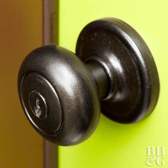 Refinished hardware, Better Homes and Gardens, DIY, do it yourself, how to paint an exterior door,
