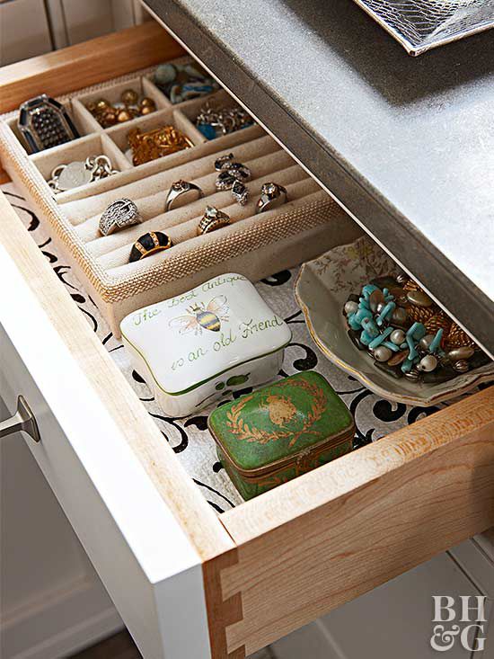 jewelry drawer organization
