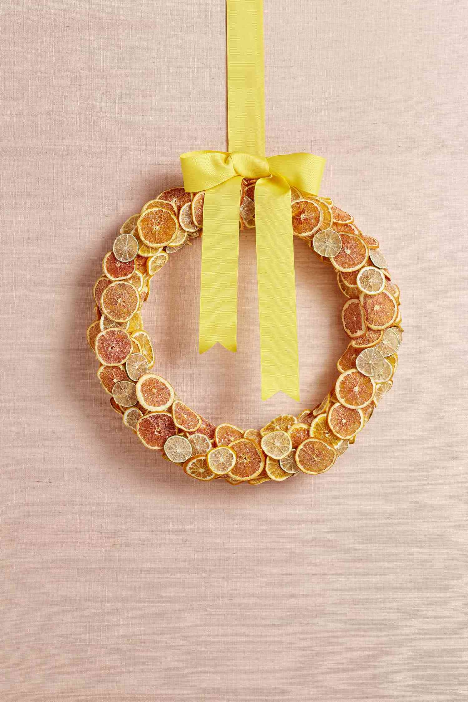 DIY dried citrus fruit wreath