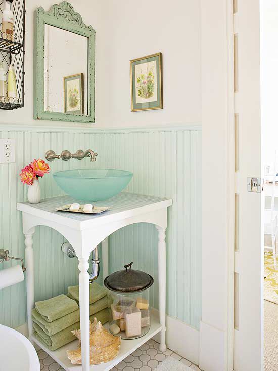 Small and Sweet bathroom