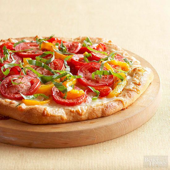 Cheesy Red Pepper Pizza