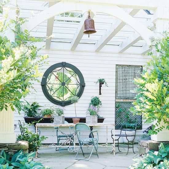 A Unifying Outdoor Space
