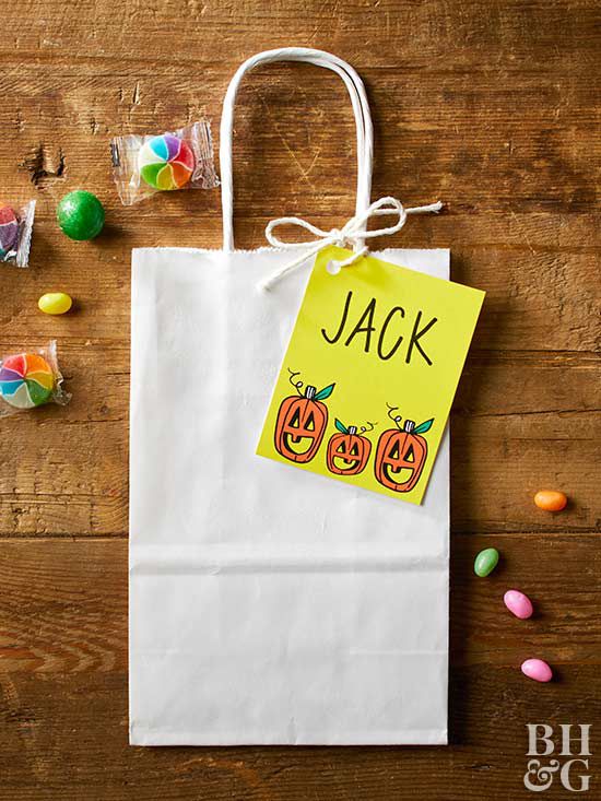 diy personalized halloween treat bag
