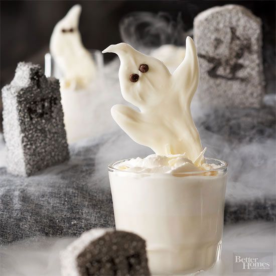 White Chocolate Ghost Halloween Treat