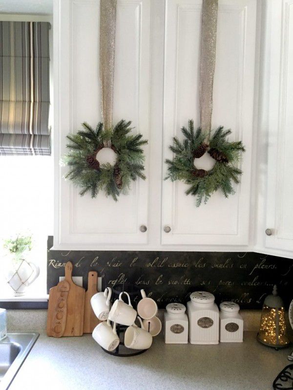 painting-kitchen-cabinets-windowsill-and-wreaths-snazzylittlethings-768x1024