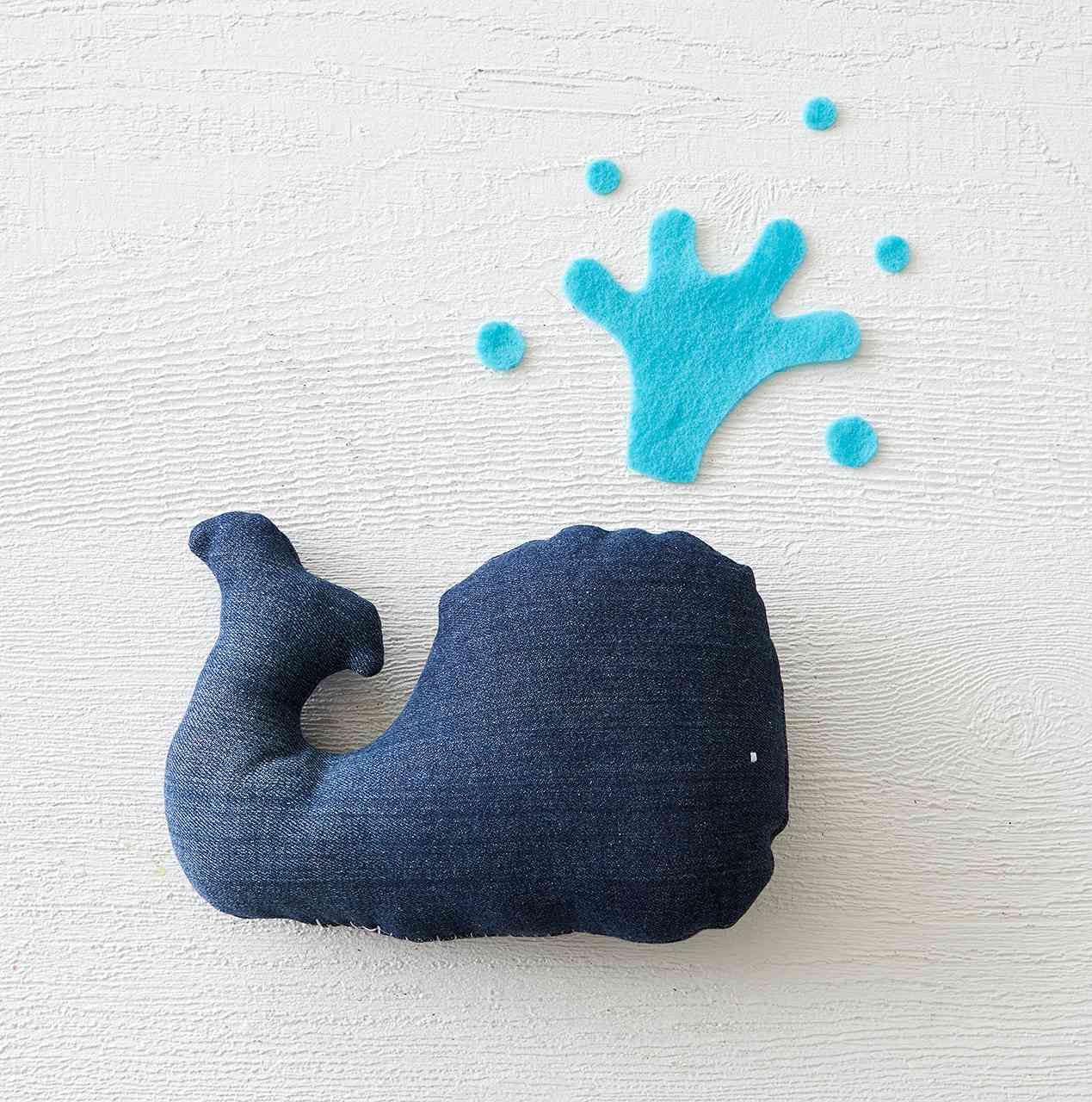 whale made of denim fabric with felt splash
