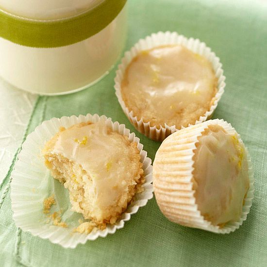 Lemony Glazed Shortbread Cupcakes