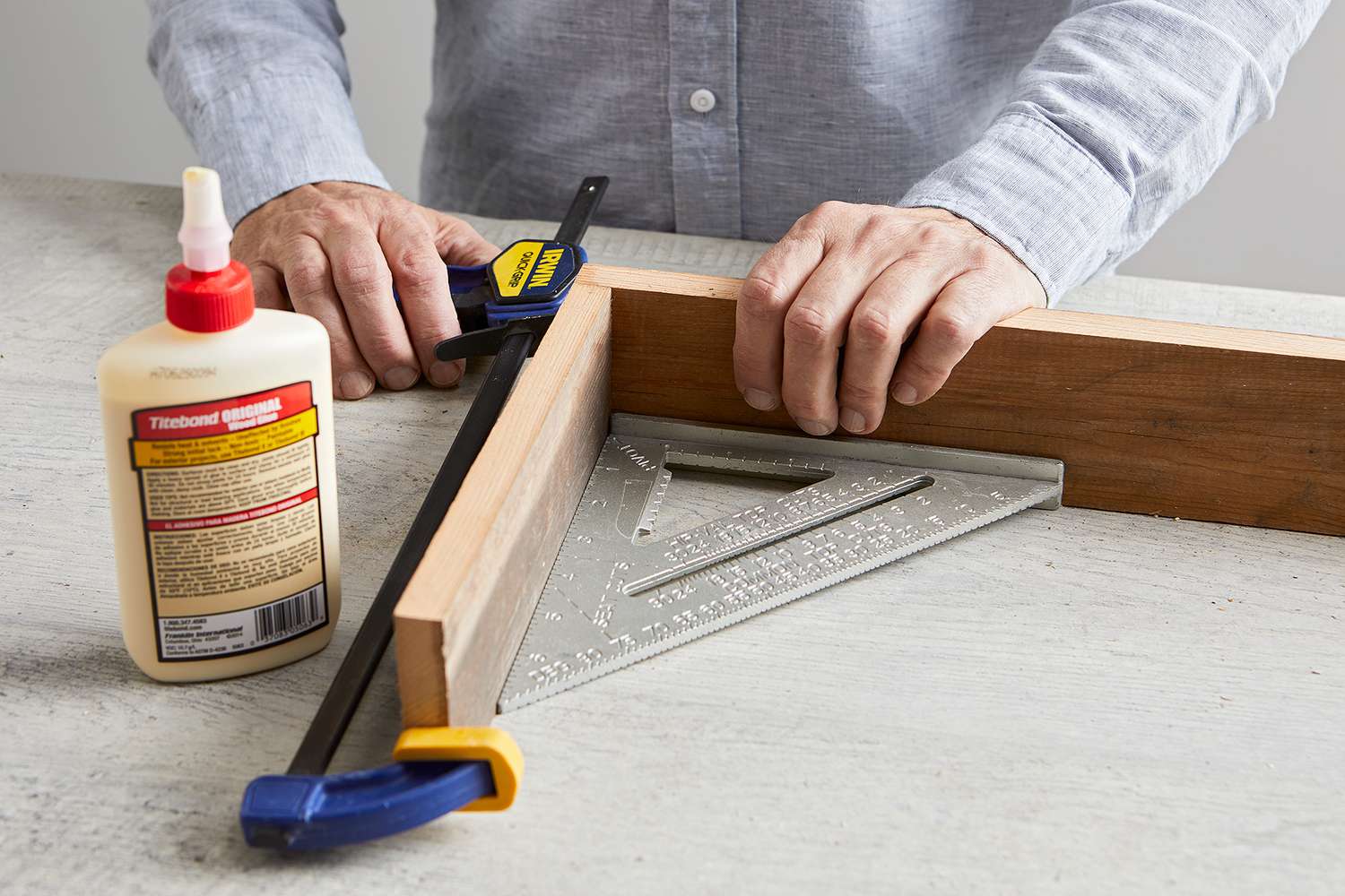 use carpenters square to attach board