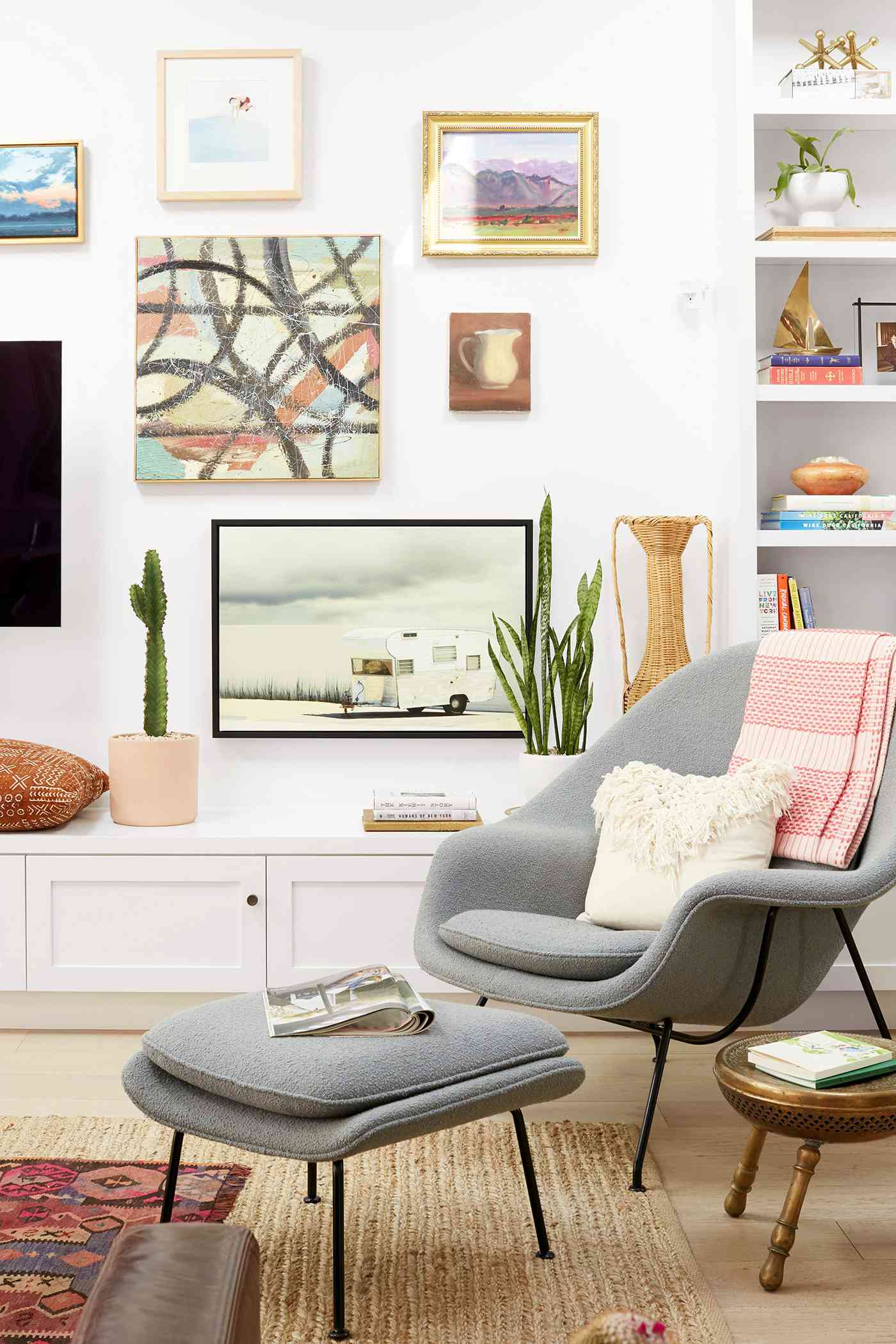2019 Living Room Wall Ideas new york 2022