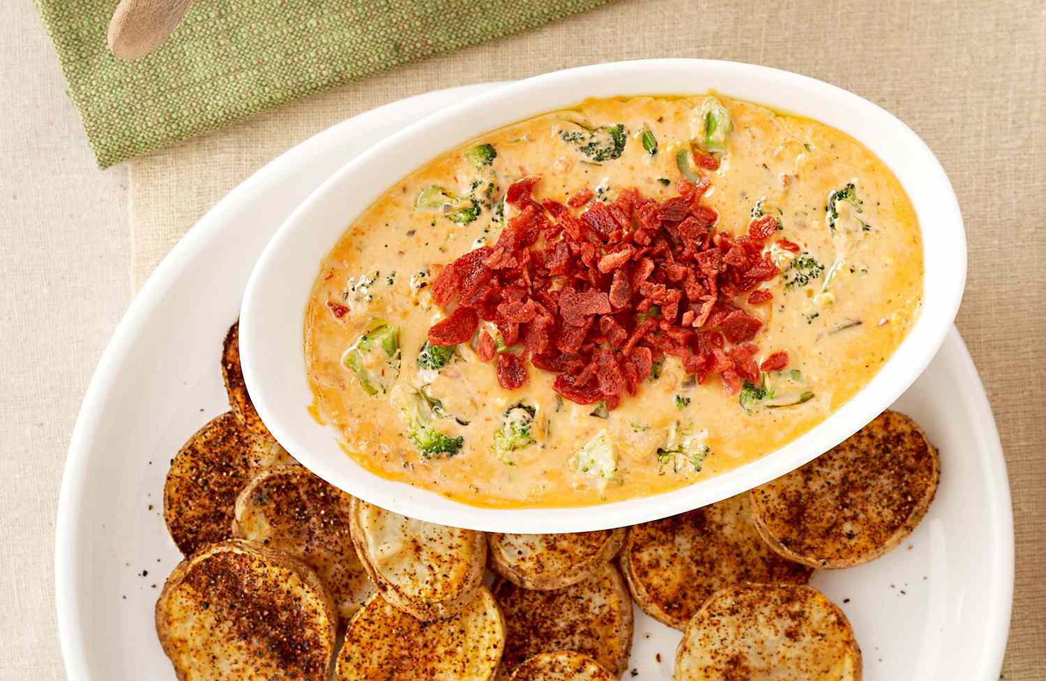 Broccoli-Cheese Dip with Potato Dippers 