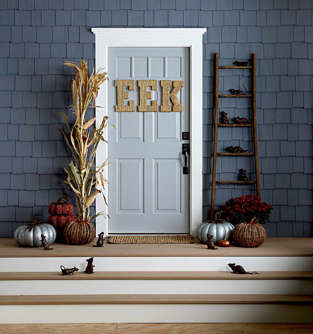 Doorway with Halloween décor, rats, "Eek" wording