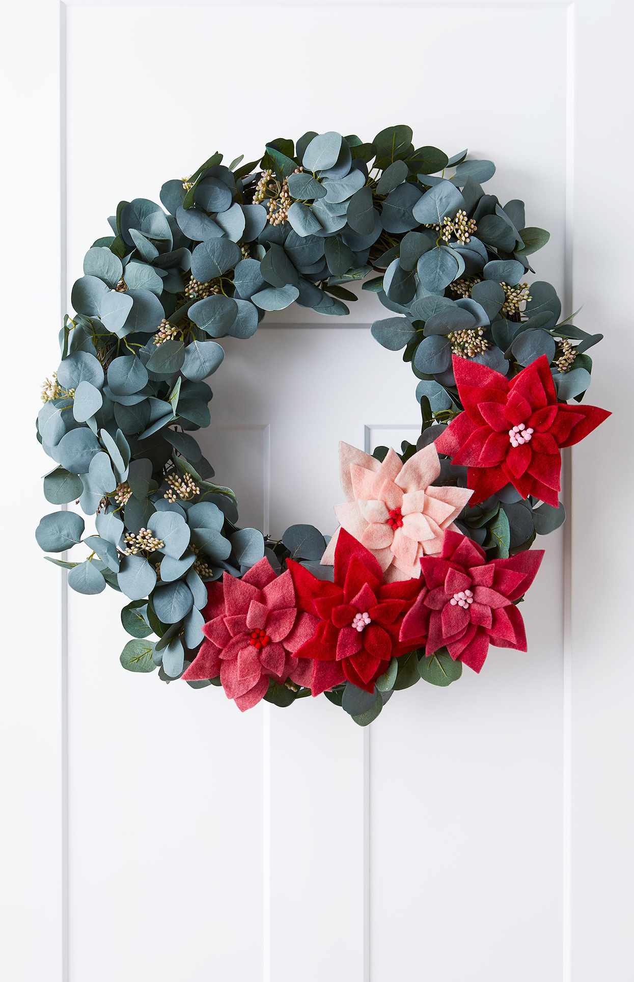 Bowknots Flowers and Berries and Balls IronBuddy 16 Christmas Wreath Artificial Wreath with Pinecones Christmas Decor Wreath for Front Door Wall Window