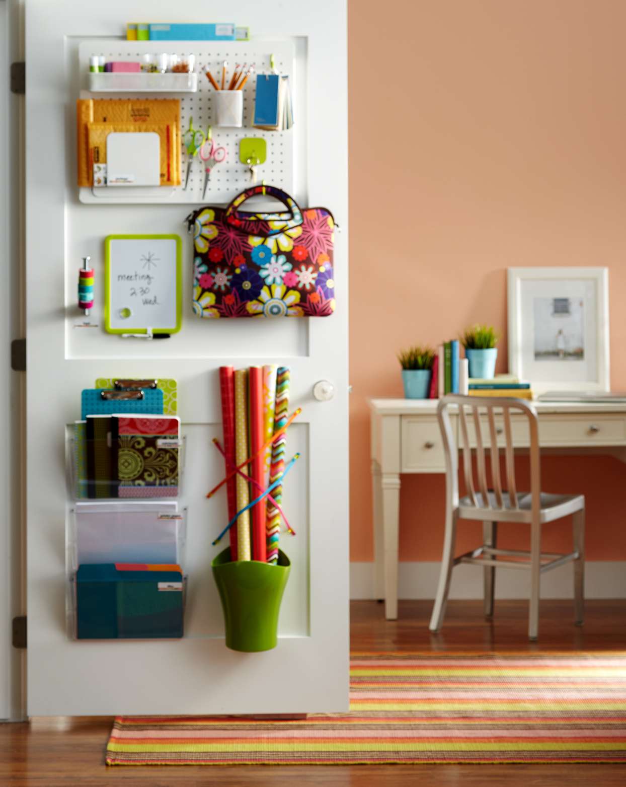 Items organize on closet door