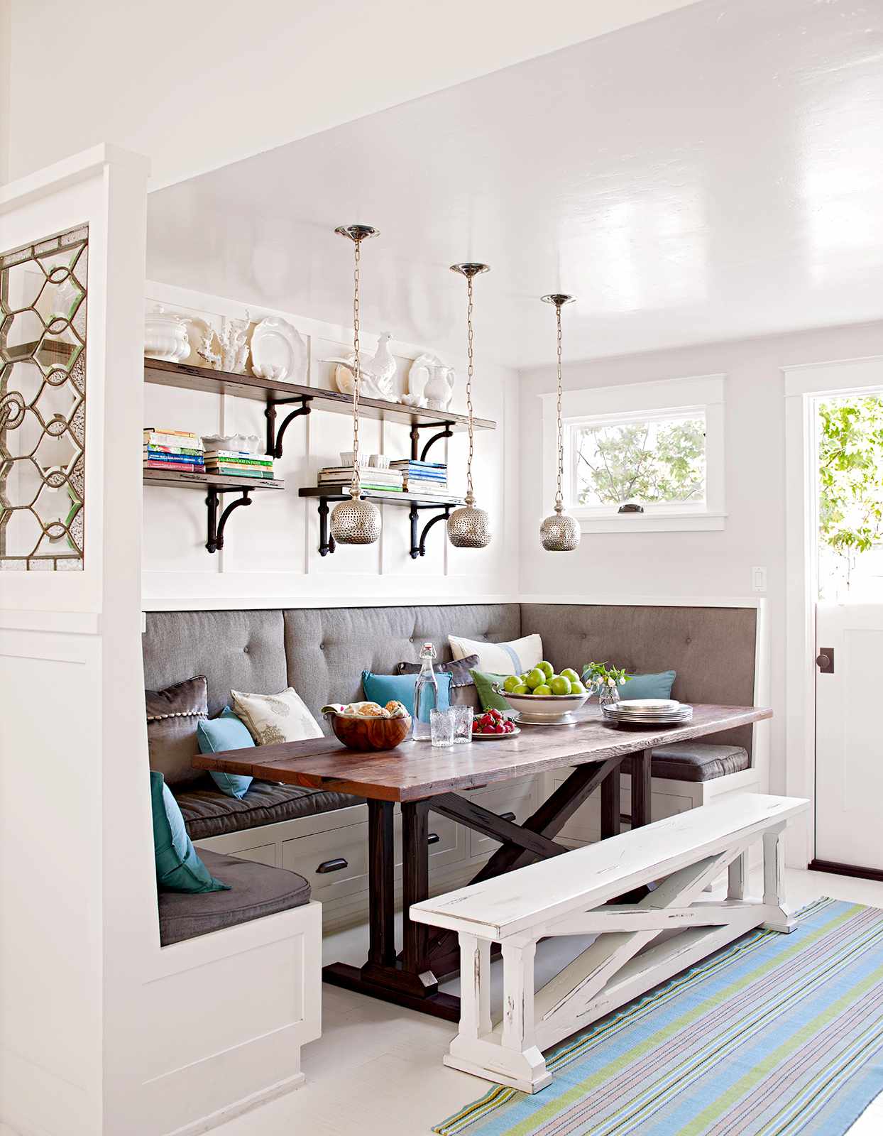 18 Small Dining Room Ideas to Make the Most of Your Space   Better ...