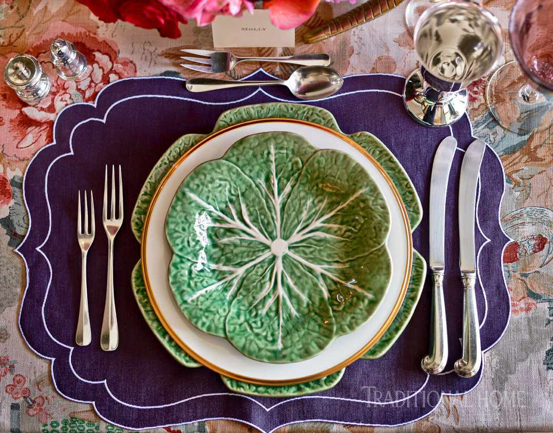 cabbage plates and purple scalloped placemat