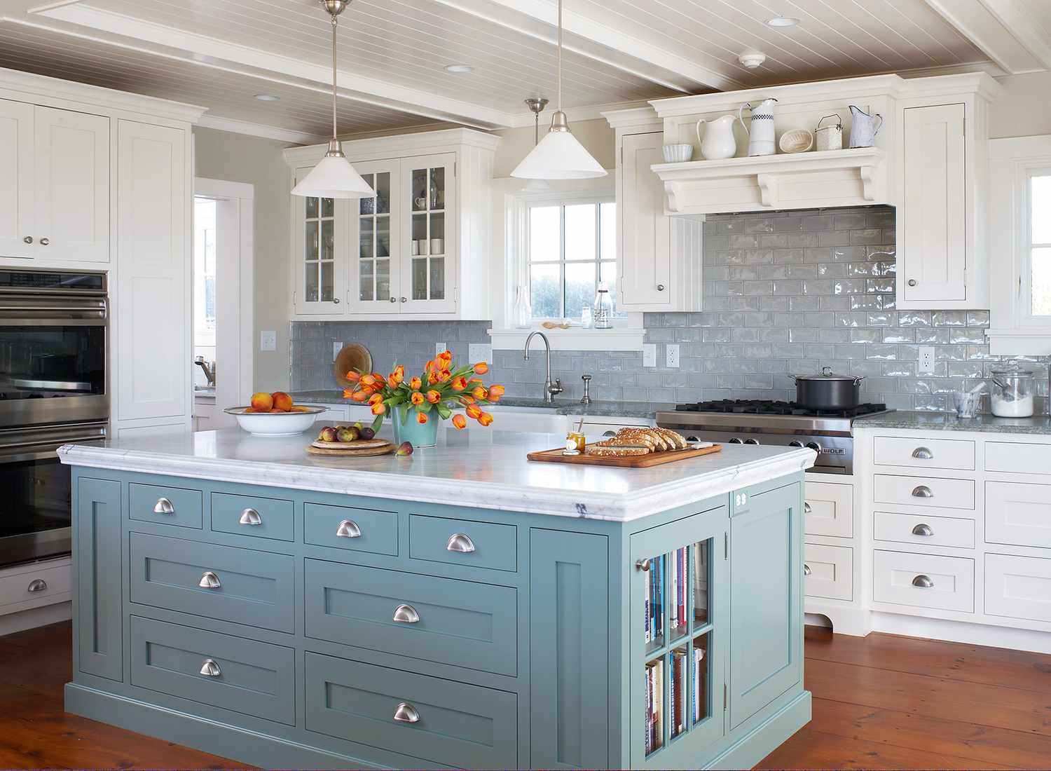25 Winning Kitchen Color Schemes For A Look You Ll Love Forever Better Homes Gardens