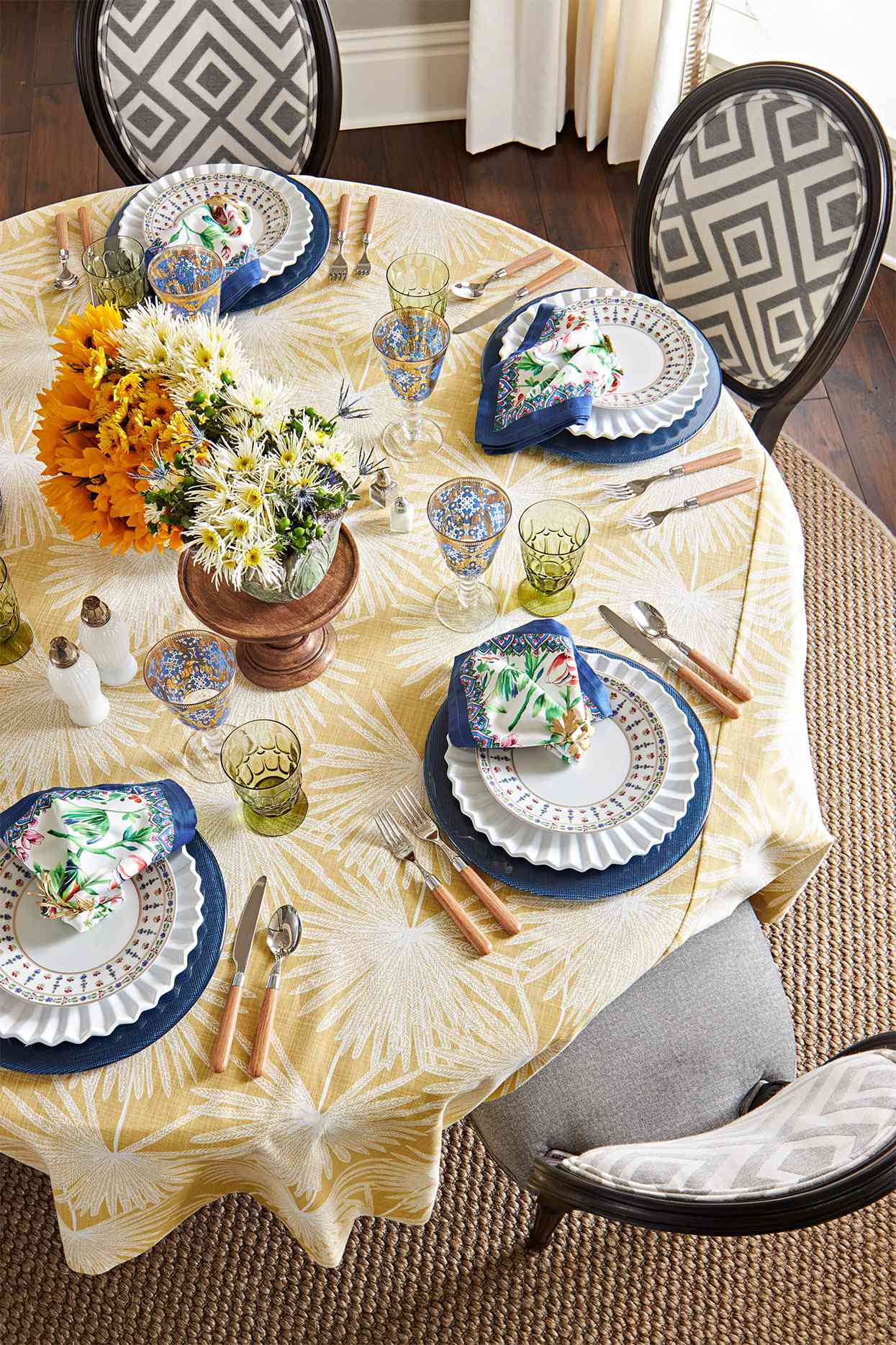 summer table with bright colors in dining room