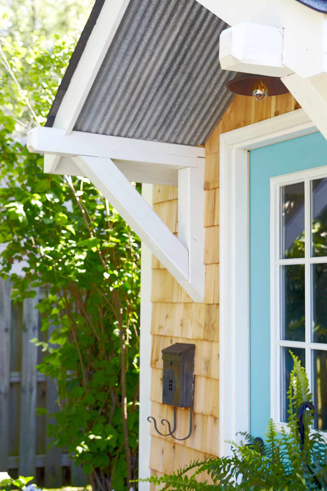 garden shed with blue door