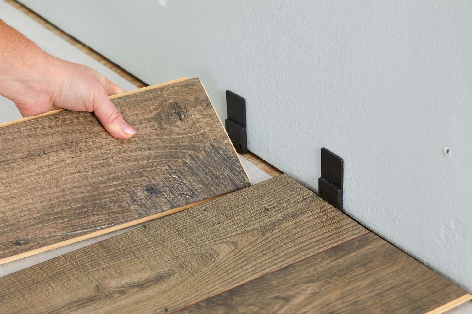 aligning wood floor panels