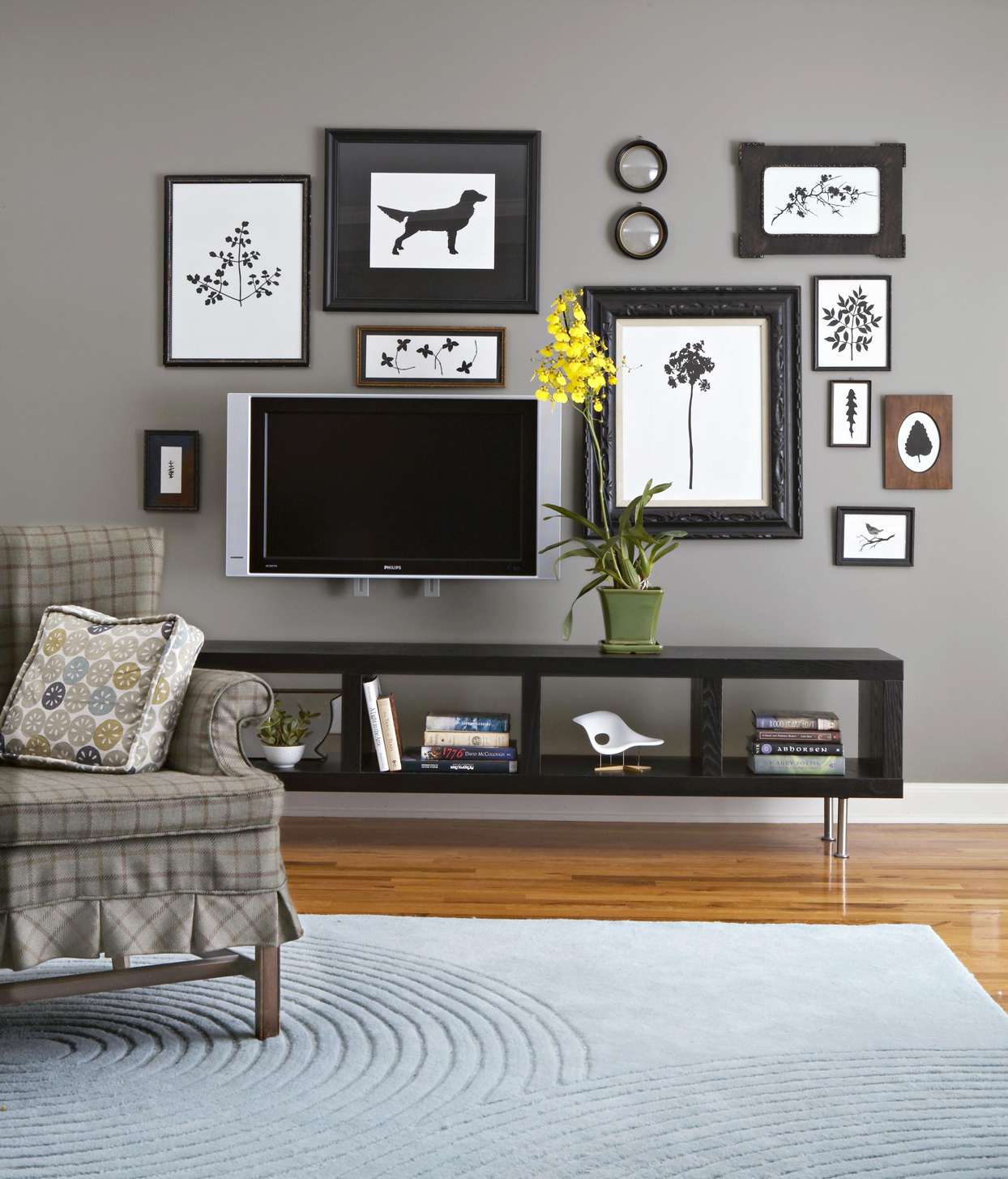 grey gallery-style wall