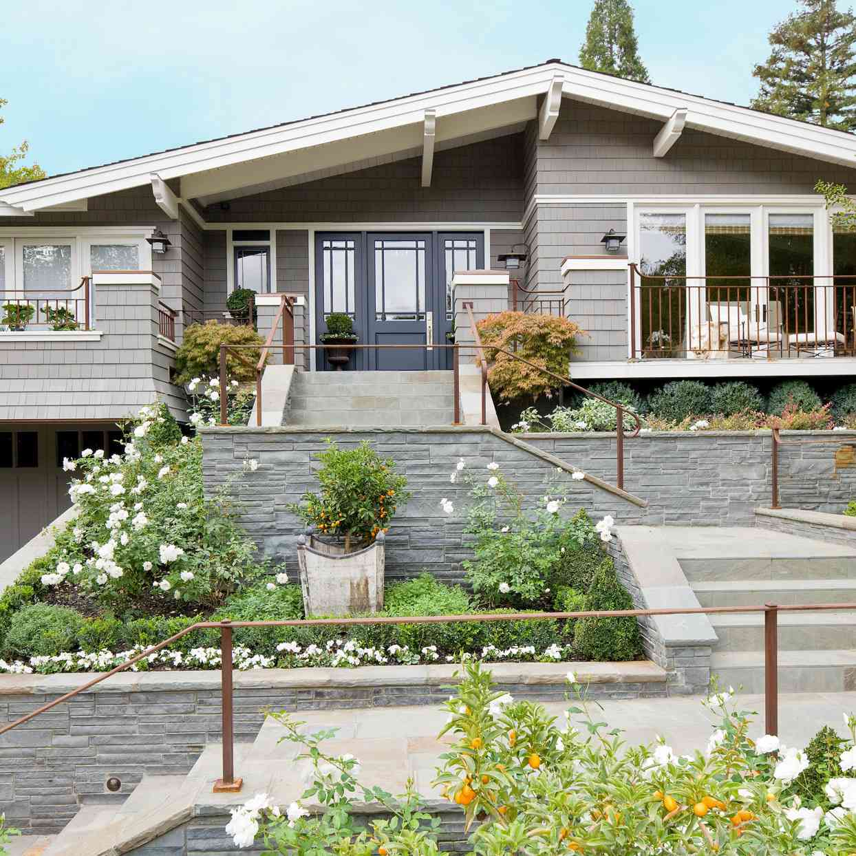 28 Exterior Color Combinations For Inviting Curb Appeal Better Homes Gardens