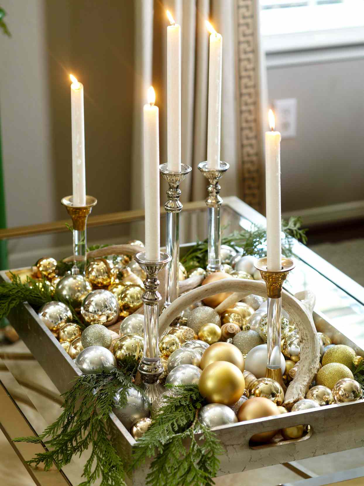 Easy To Make Christmas Centerpieces Better Homes Gardens
