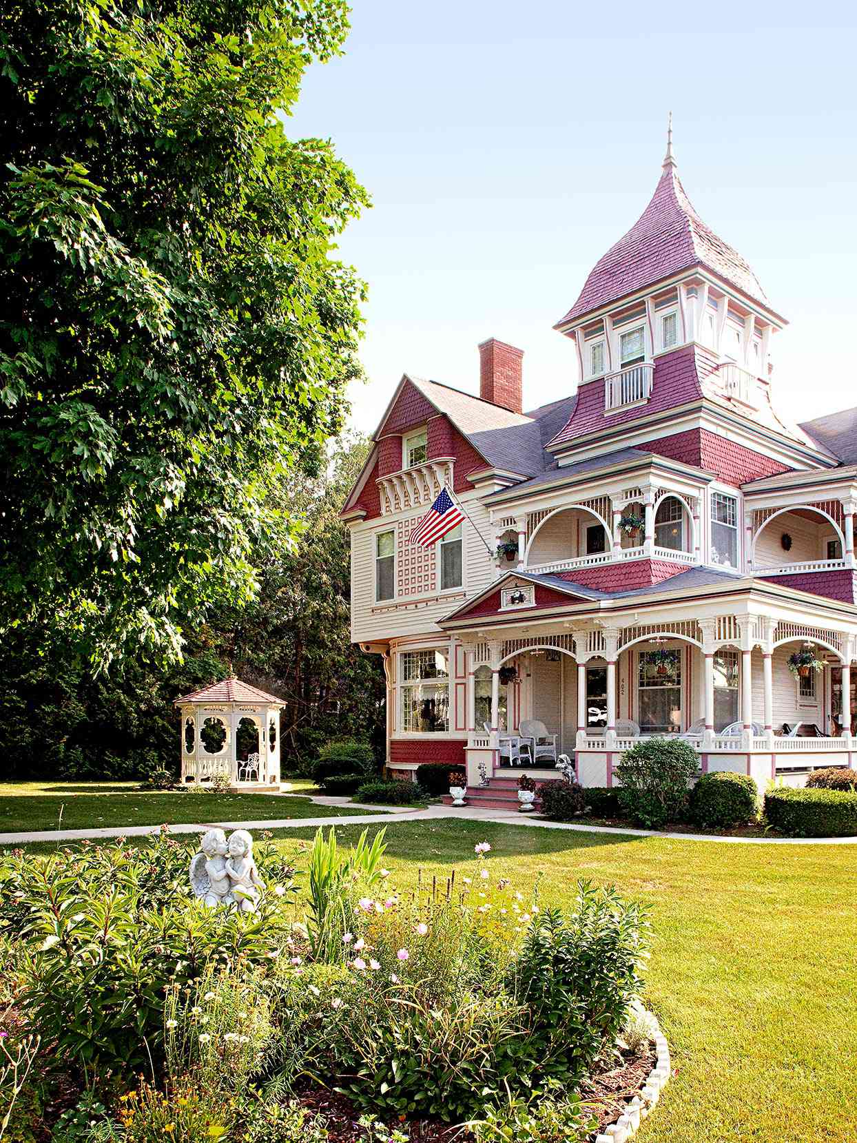 Mix-and-Match Victorian Style