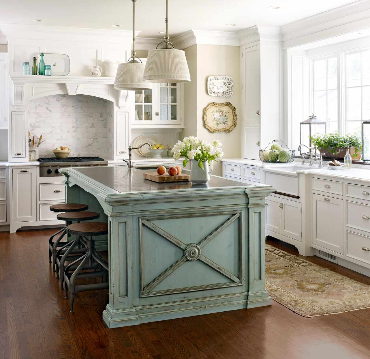 20 Contrasting Kitchen Island Ideas for a Stand Out Space   Better ...