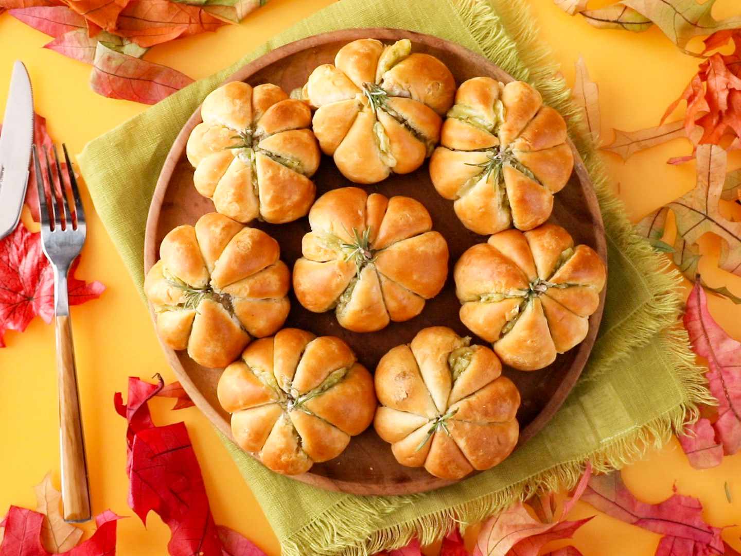 Pumpkin-Shape Meatball Biscuits