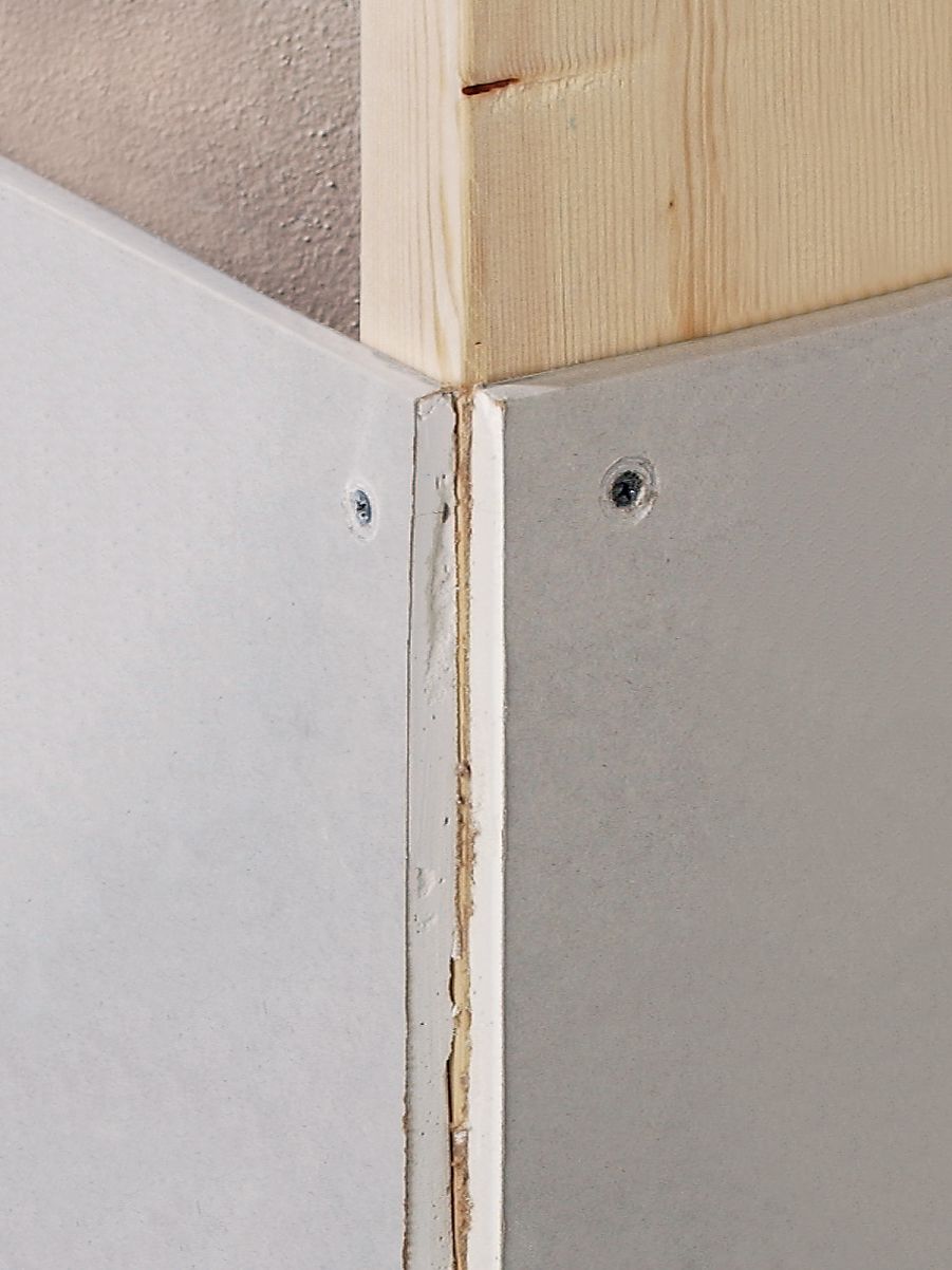 drywall sheets on corner with terminated ends