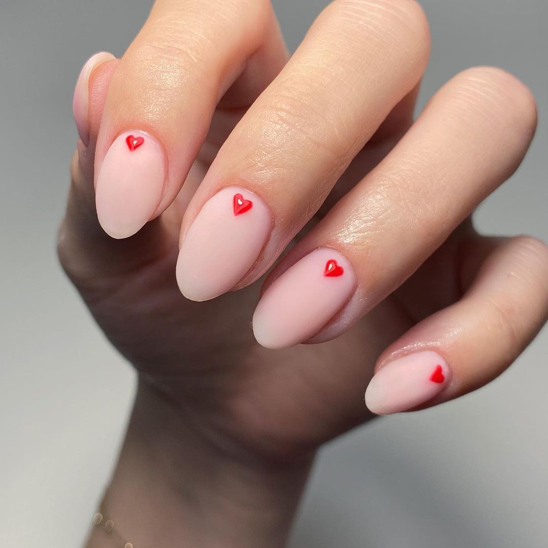 valentines day nails with small heartsq