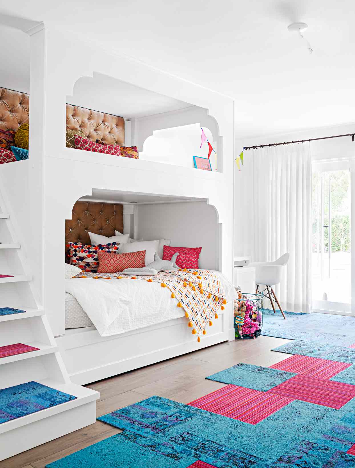 white built in bunk beds
