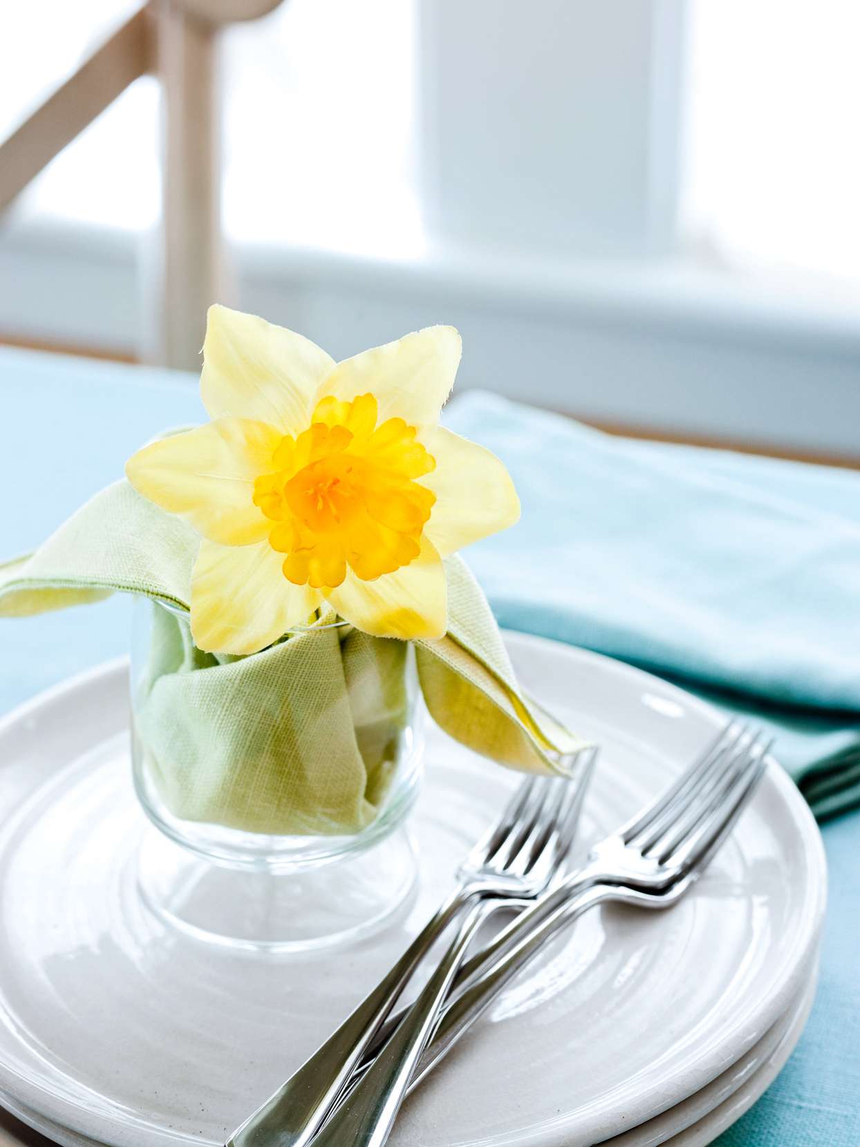 Easter Daffodil Place Setting