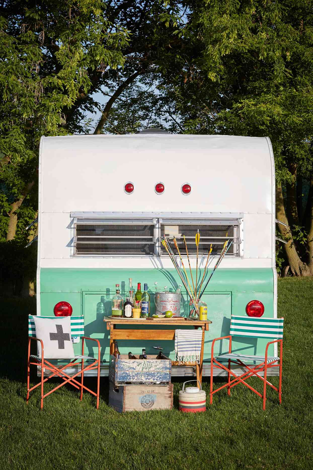 outdoor bar cart and chairs