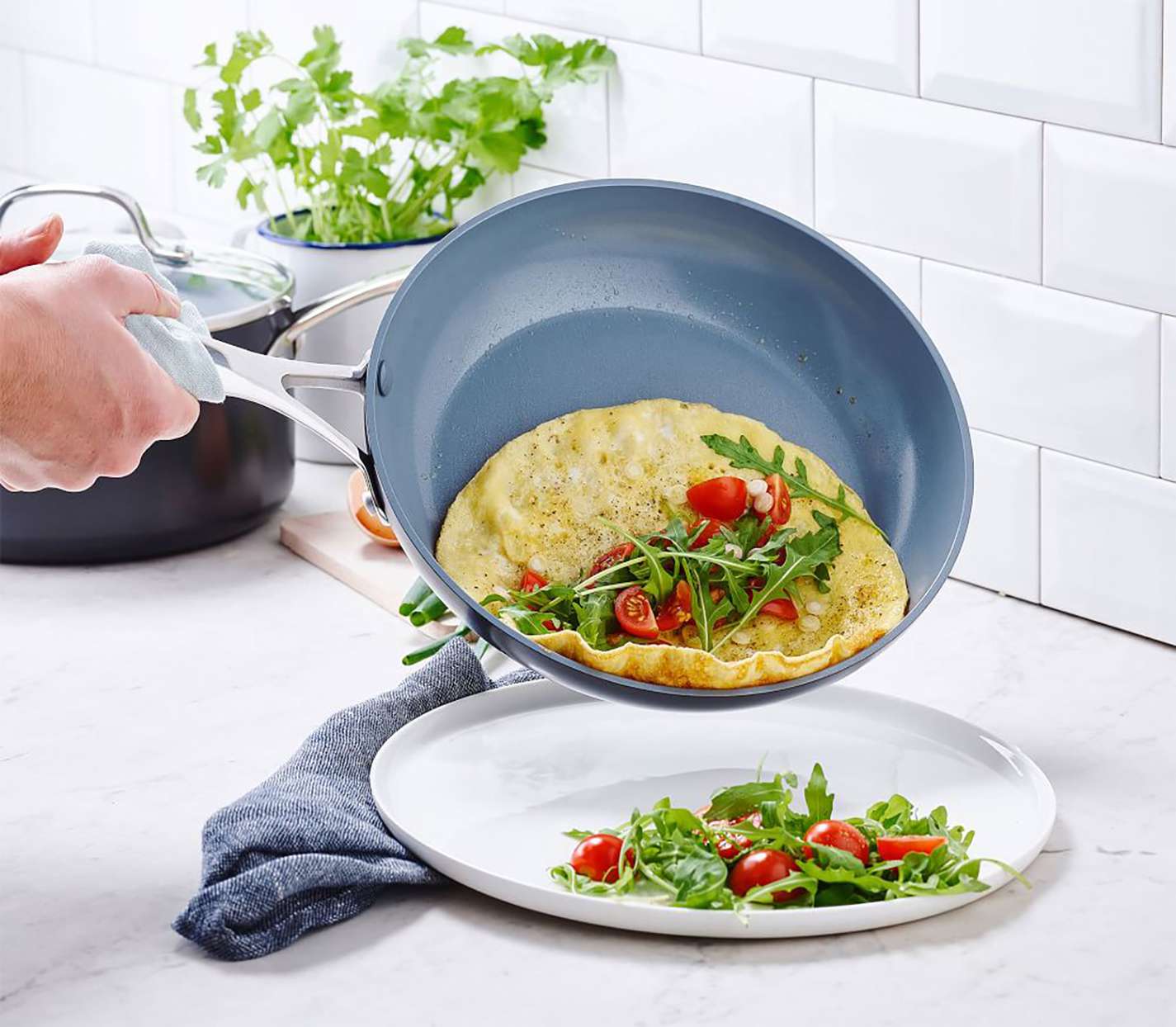 greenpan valencia non stick frying pan with fried egg