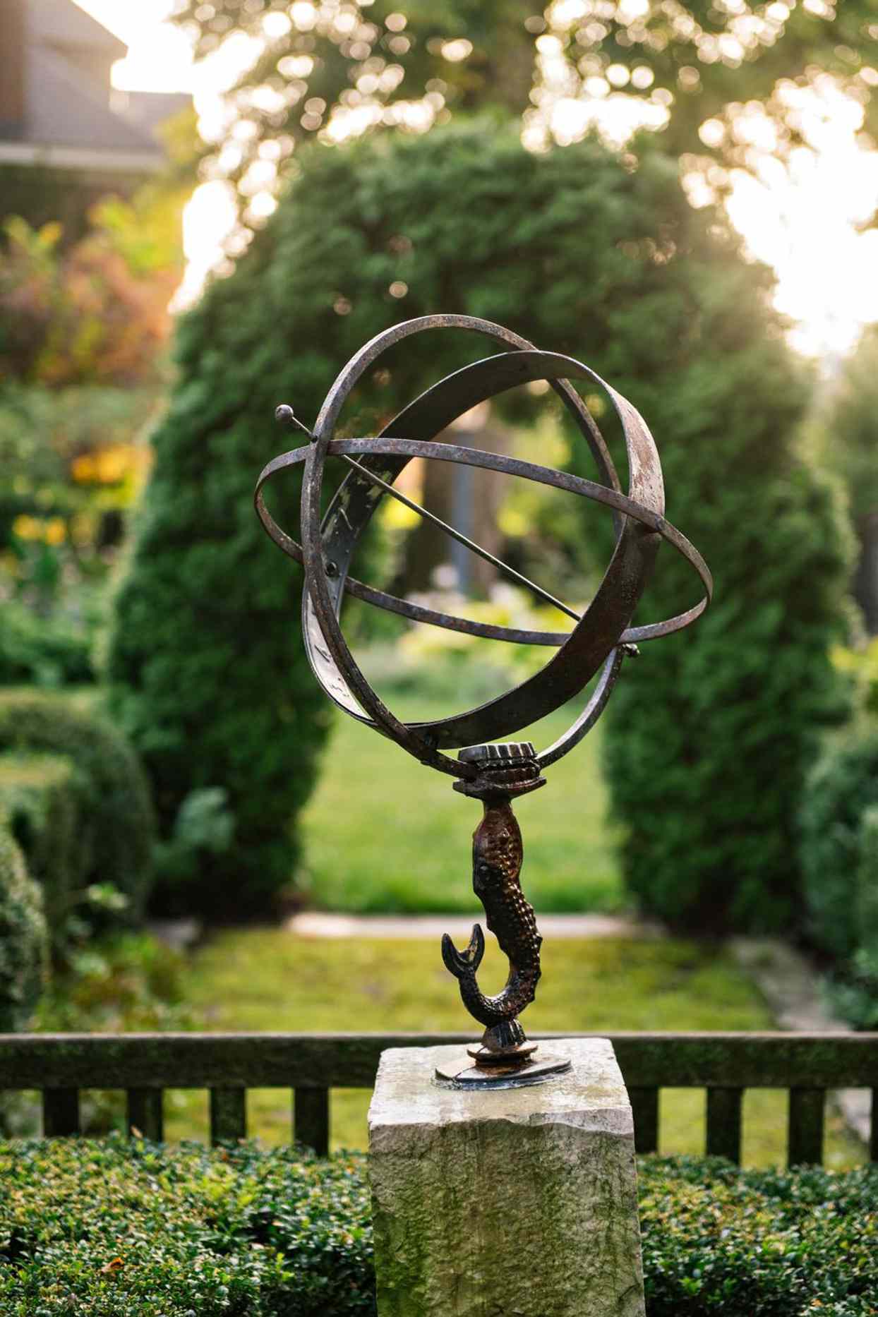 metal garden sculpture
