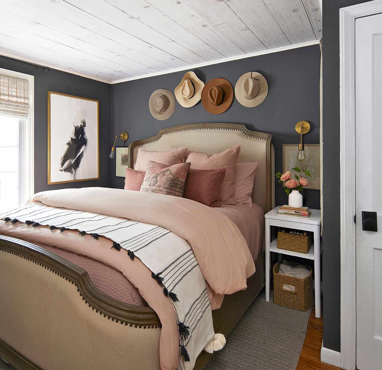 muted earth tones small master bedroom mauve pink gray walls