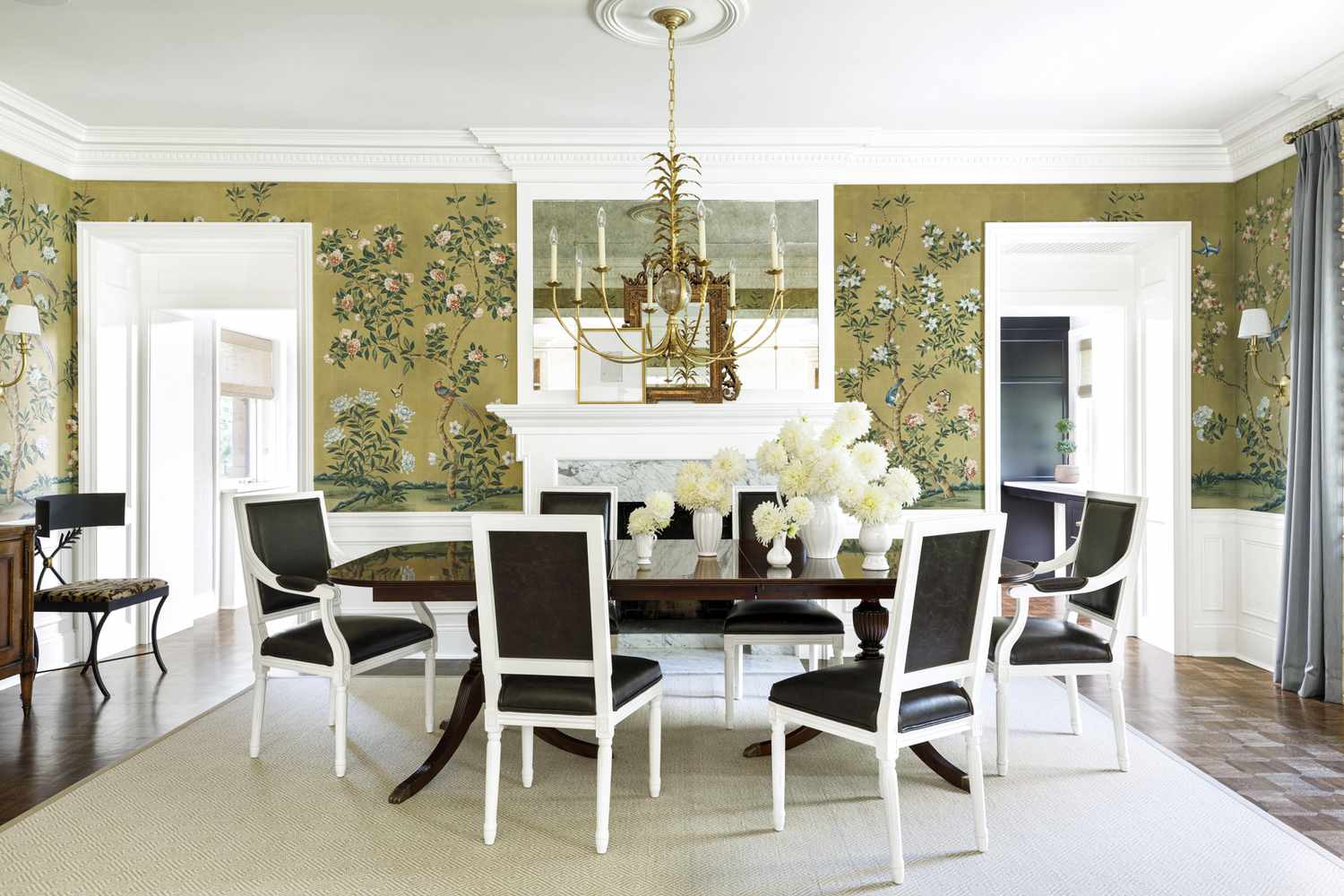 dining room wallpaper flowers
