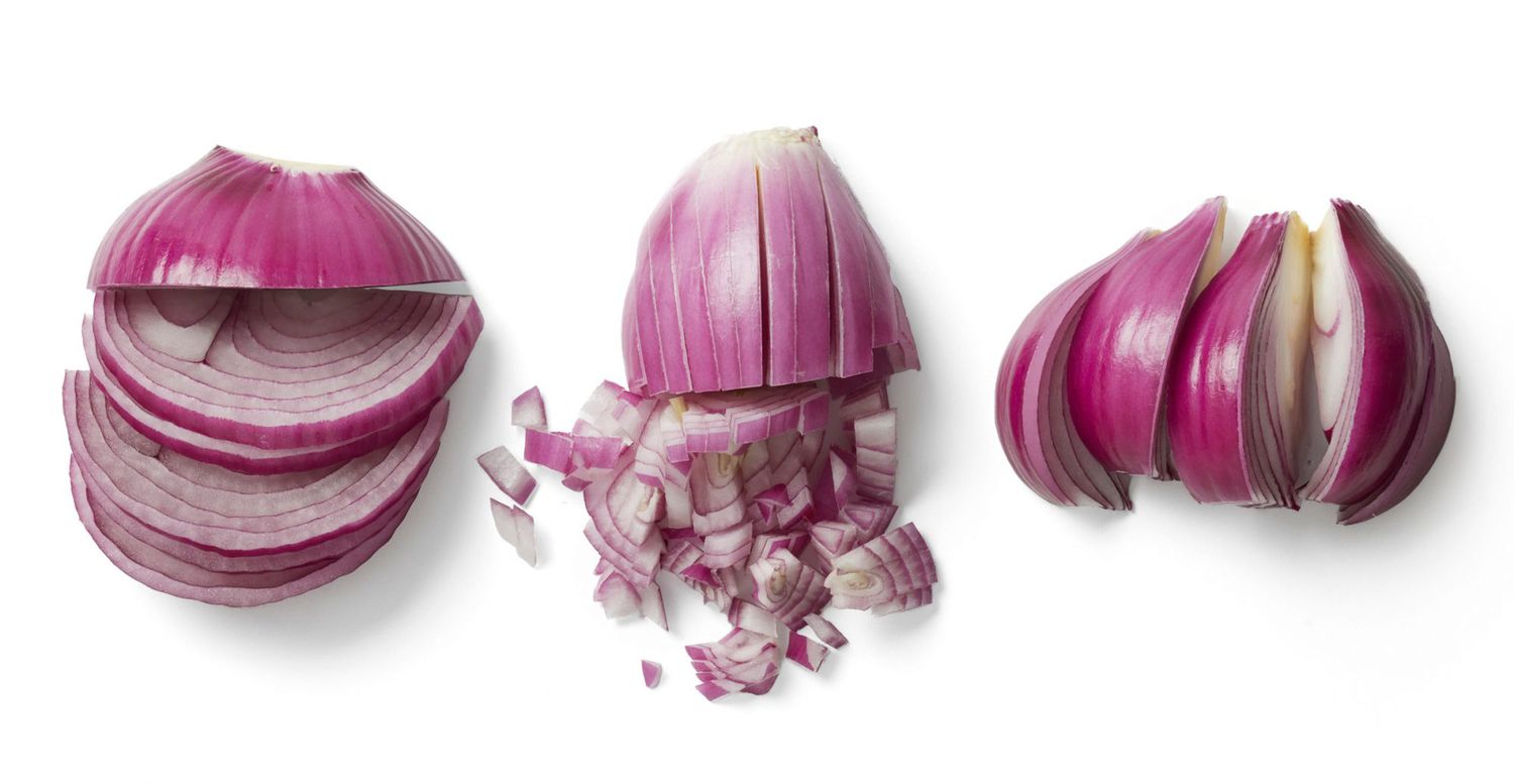 Red onion cut into slices