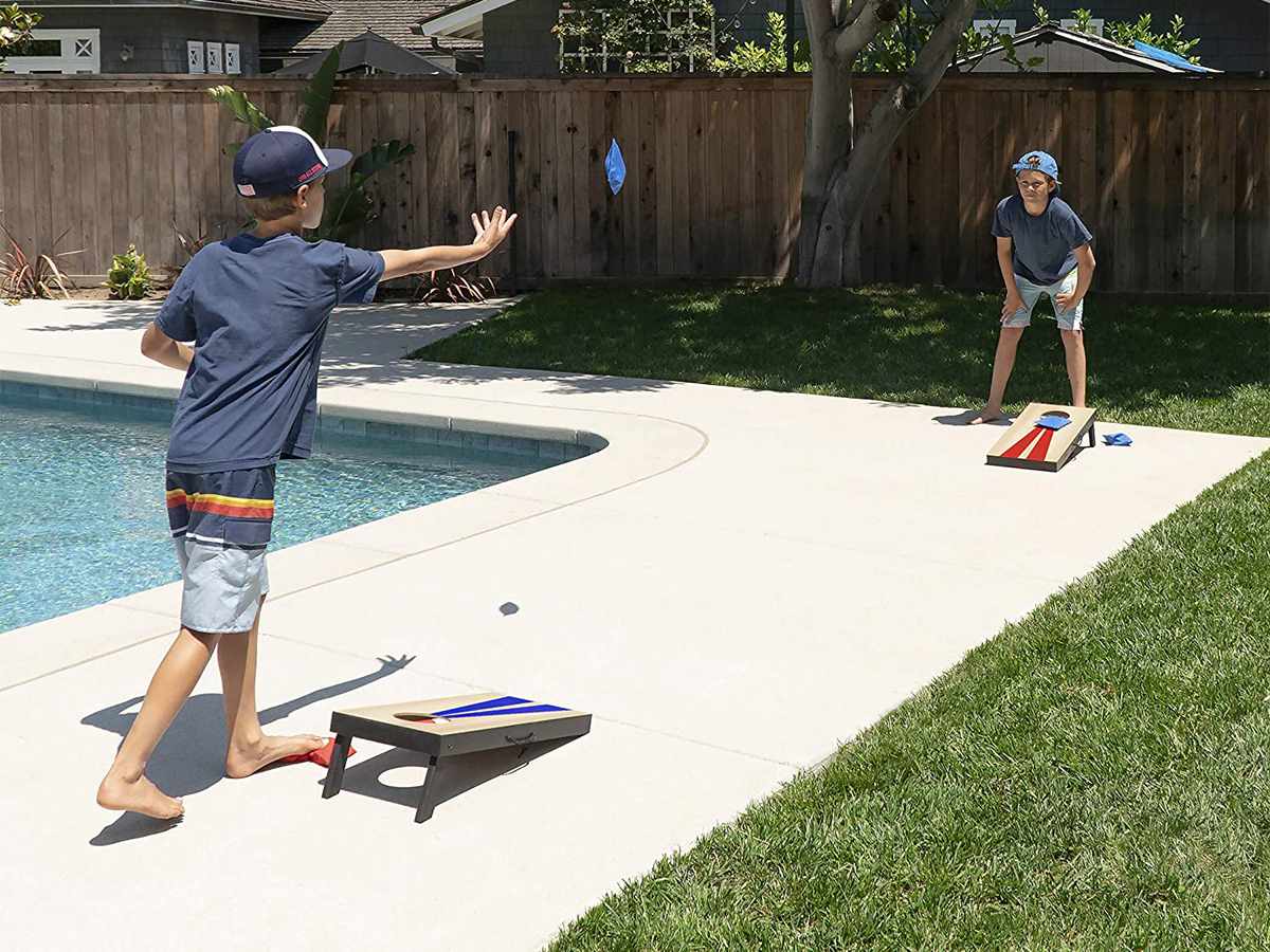 The 8 Best Cornhole Sets You Can Buy at Amazon and Walmart, According to Shoppers