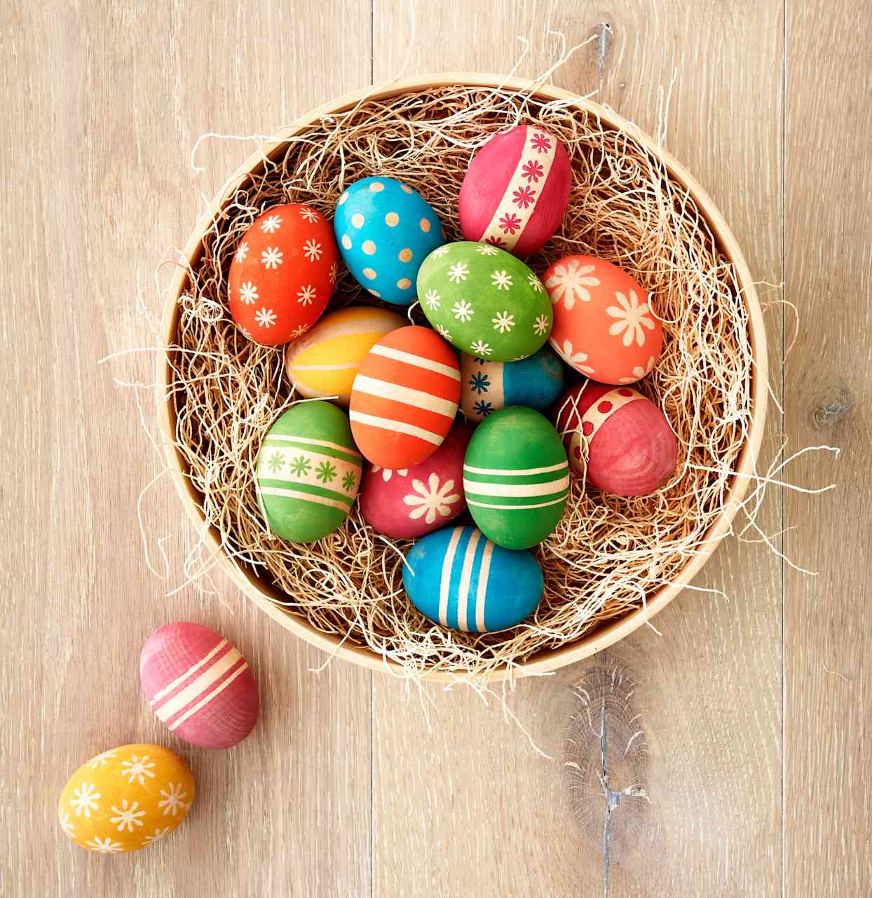 easter eggs with patterns