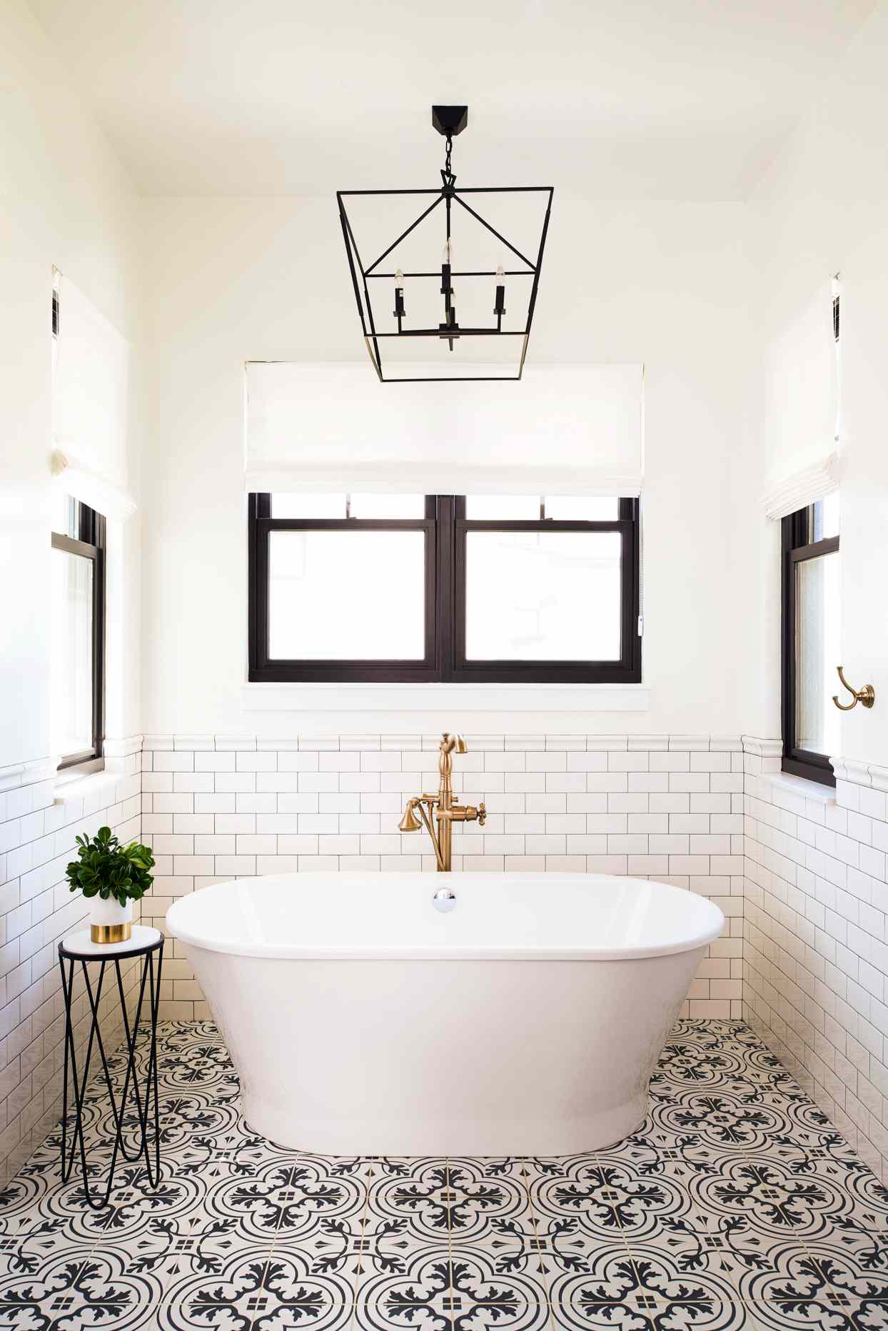 Classic Black-and-White Bath