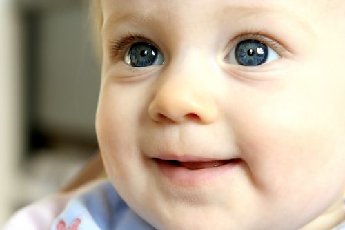 Study: Babies Learn to Speak by Reading Lips 29445
