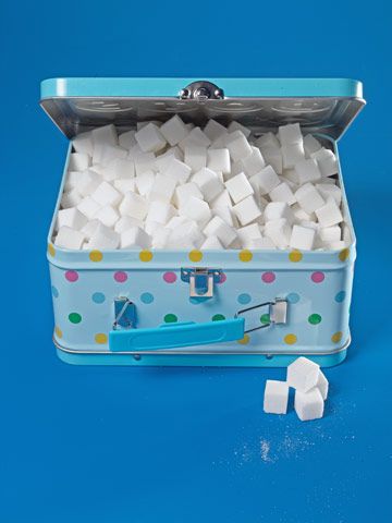 lunch box filled with sugar