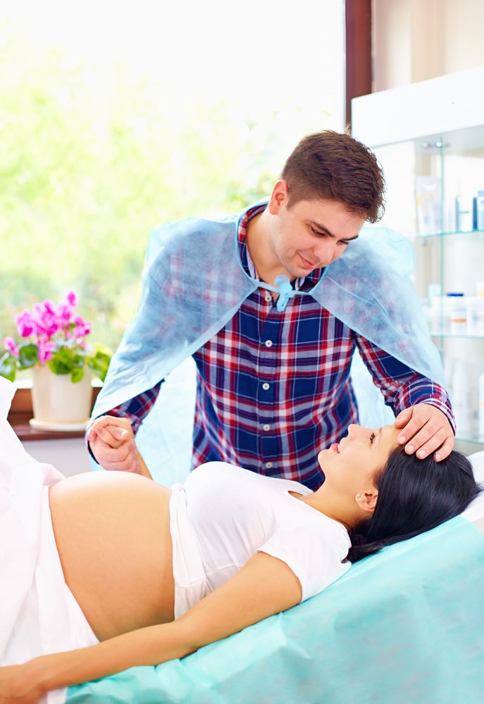 Quizler Delivery Partner Result Husband Soothing Wife In Labor