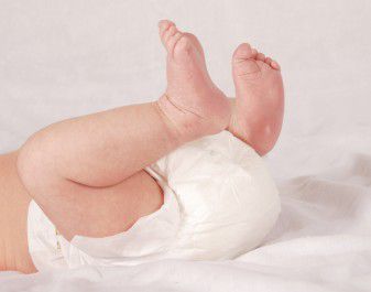 baby wearing diaper 41714