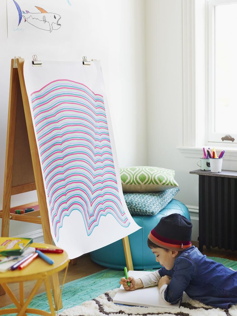 Fine Lines Arts and Craft for Kids on Easel