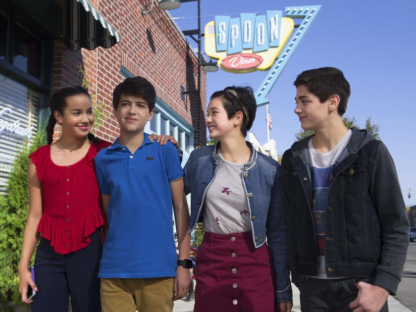 Disney Channel Has Its First 'Coming Out' Storyline_still