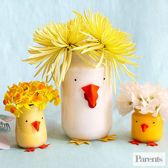 DIY Mason Jar Easter chick vase