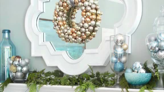 One-Minute Inspiration: Christmas Mantels